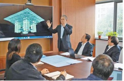 呂西林：幫高層建筑“扎穩馬步”（弘揚科學家精神）